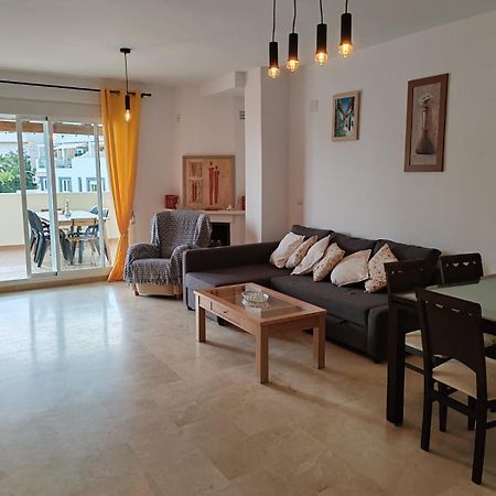 Seaview Apartment With Great Amenities & Facilities Benalmádena Exterior foto