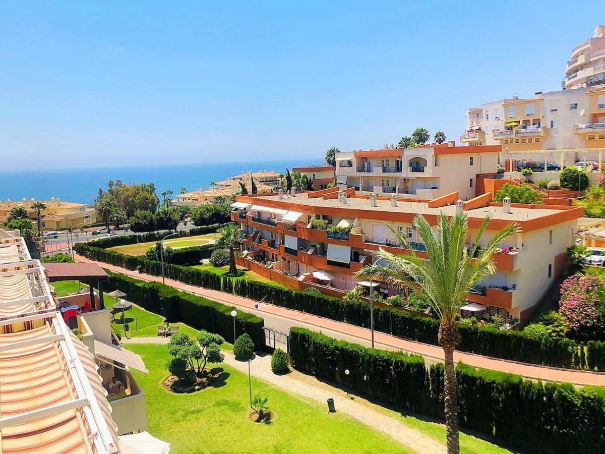 Seaview Apartment With Great Amenities & Facilities Benalmádena Exterior foto