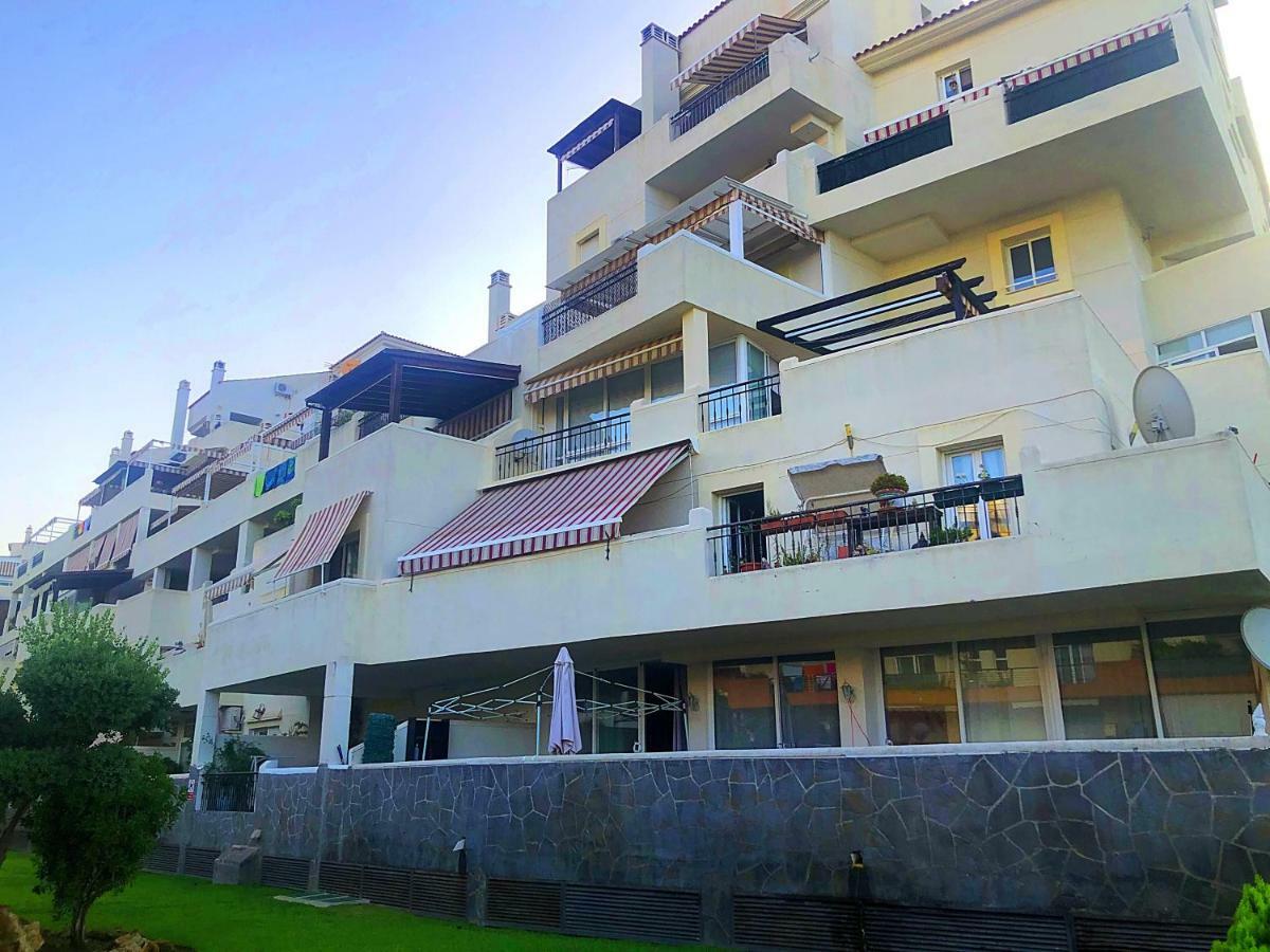 Seaview Apartment With Great Amenities & Facilities Benalmádena Exterior foto